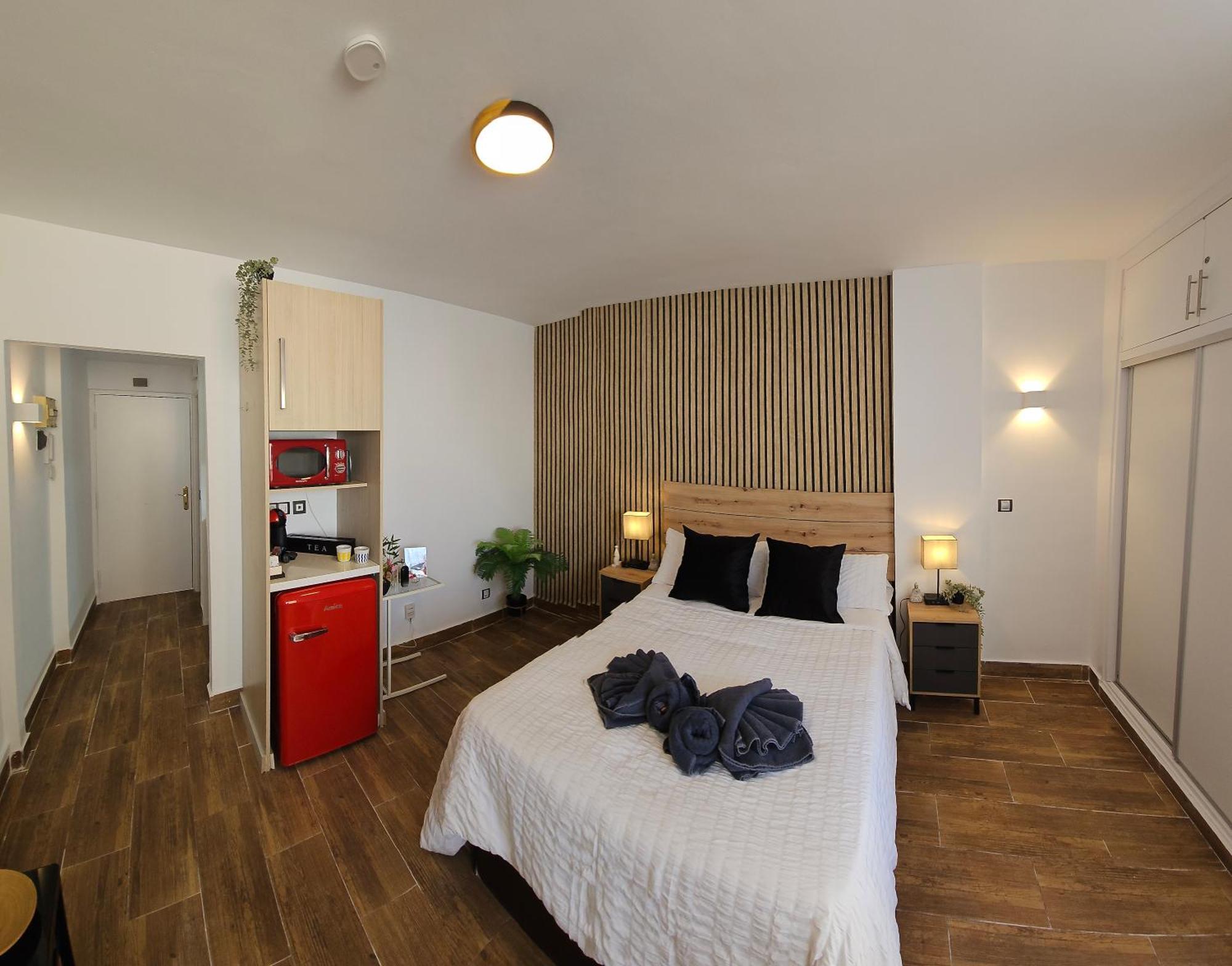 Namaste Modern Elegance City Center Apartment By Namaste Elite Torremolinos Exterior photo
